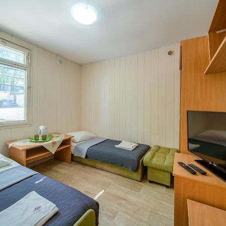 Hotel Ow Gromada Pod Bukami Miedzyzdroje Exterior foto