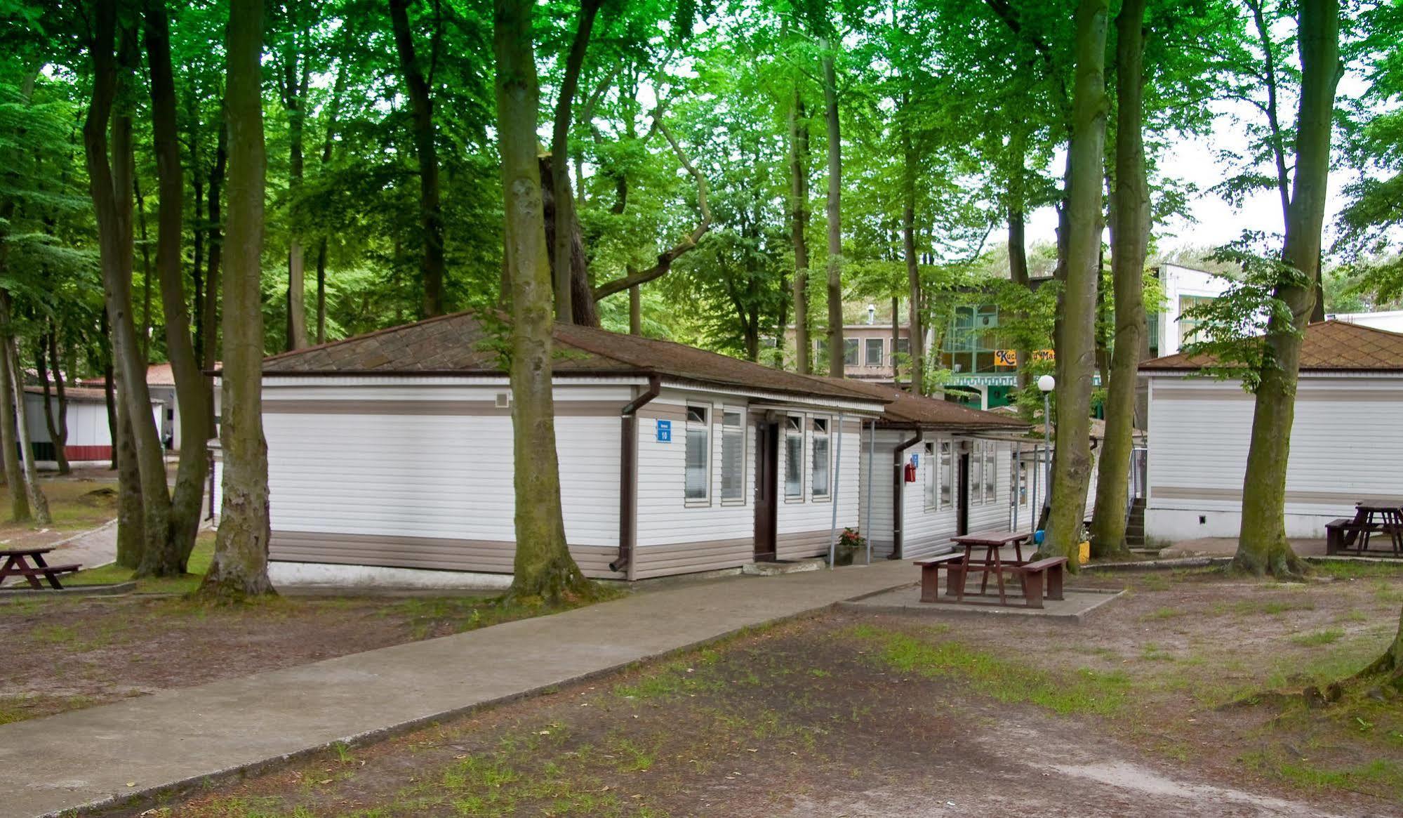 Hotel Ow Gromada Pod Bukami Miedzyzdroje Exterior foto